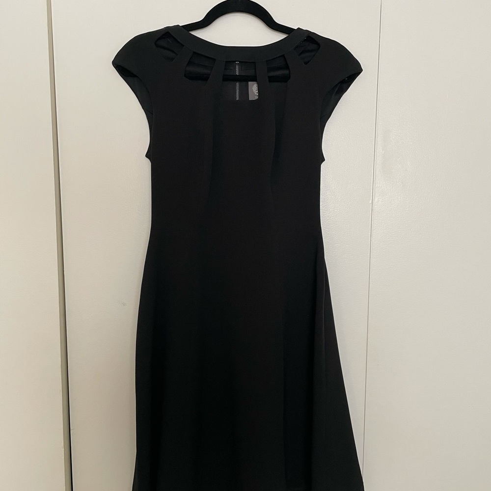 Little black dress - Picture 1 of 3